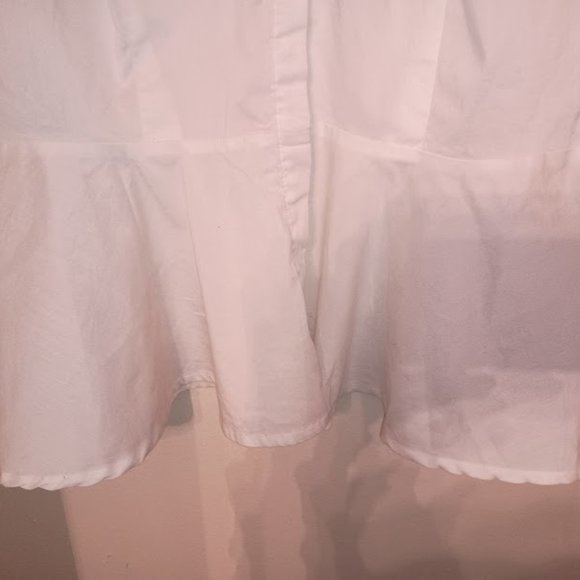 Elle Button-Down Blouse Size Medium - Picture 4 of 4